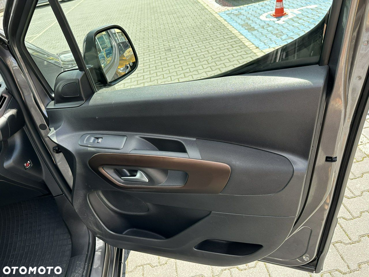 Peugeot Rifter - 27