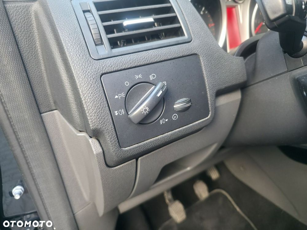 Ford Kuga - 22