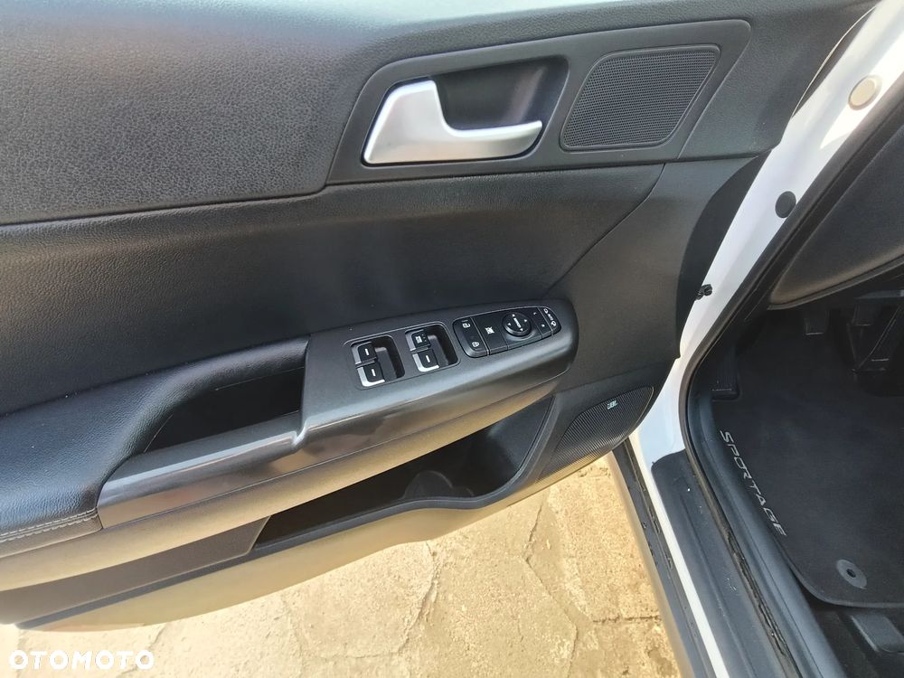Kia Sportage 2.0 CRDI L - 8