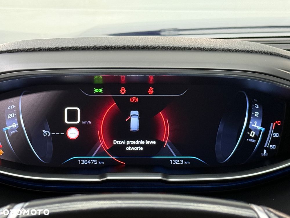 Peugeot 3008 BlueHDi 150 Stop & Start Allure - 24