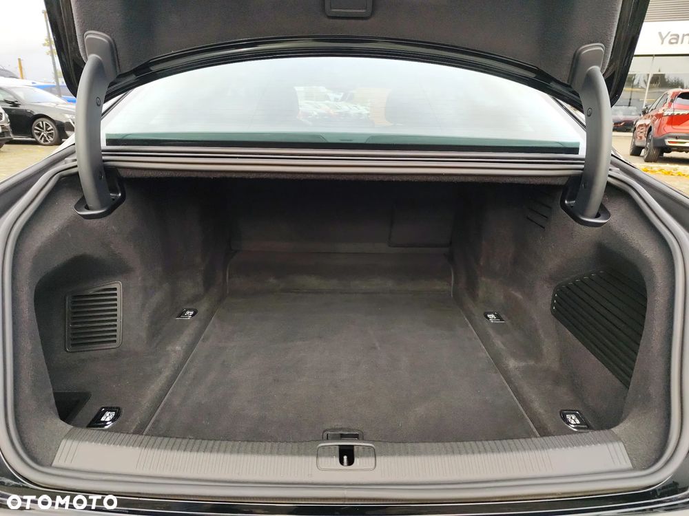 Audi A8 L 55 TFSI mHEV Quattro Tiptr - 11