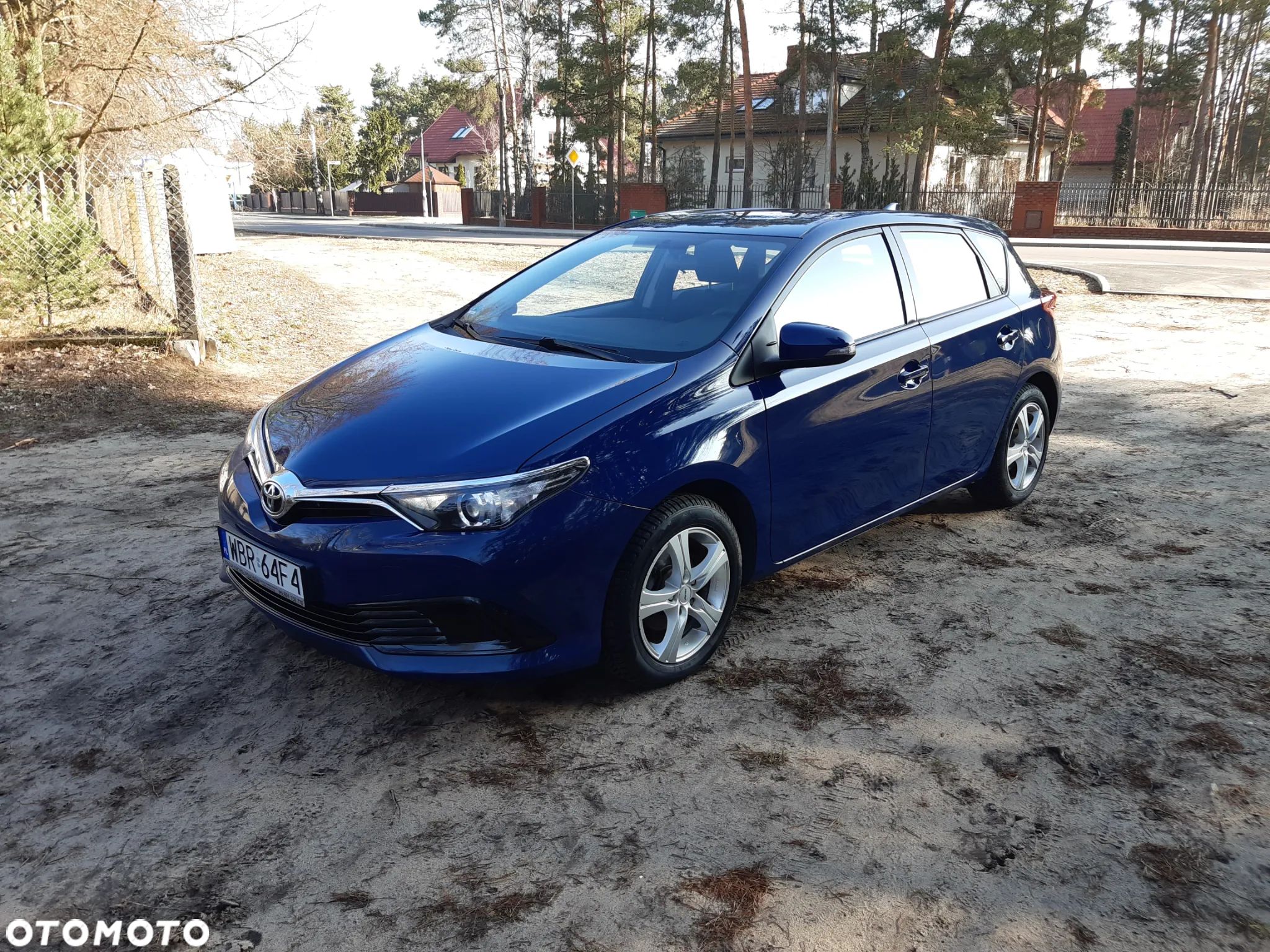 Toyota Auris - 1