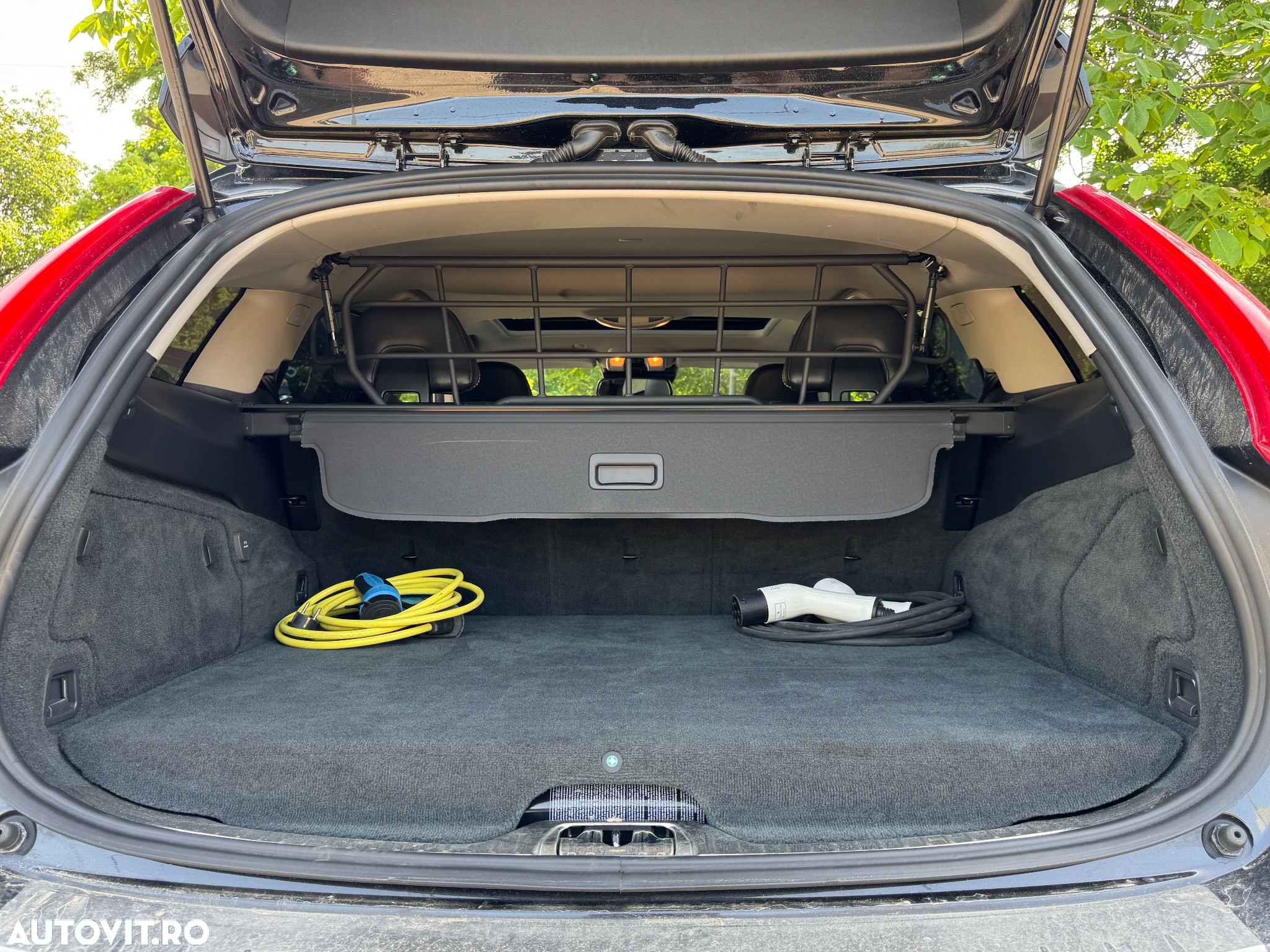 Volvo V60 D6 Plug-In-Hybrid AWD Geartronic Summum - 17
