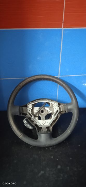 Kierownica Toyota Yaris - 1