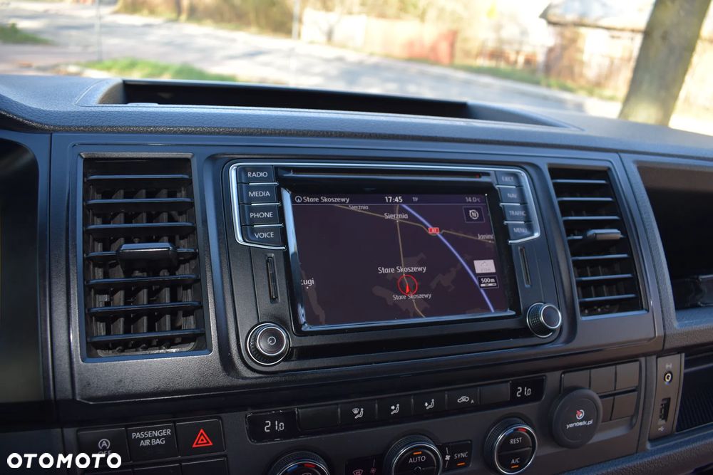 Volkswagen Caravelle 2.0 TDI L2 Highline - 23