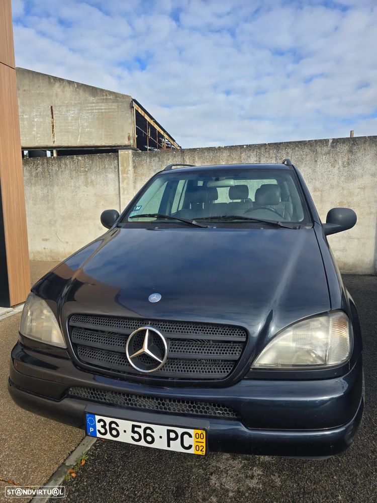 Mercedes-Benz ML 320 Standard - 1