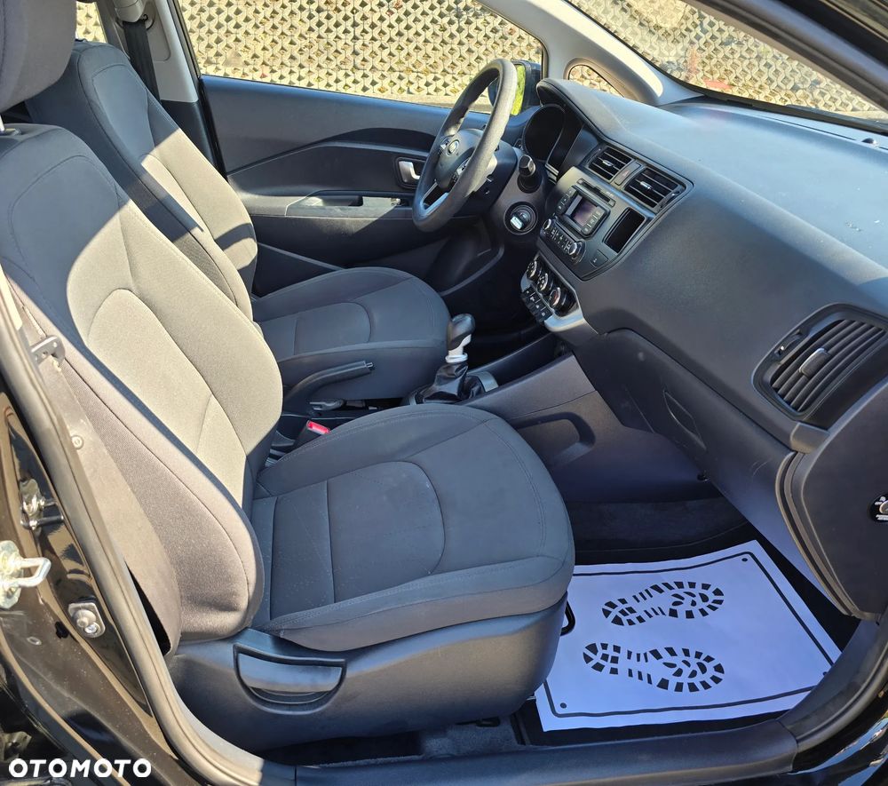Kia Rio 1.4 L - 21