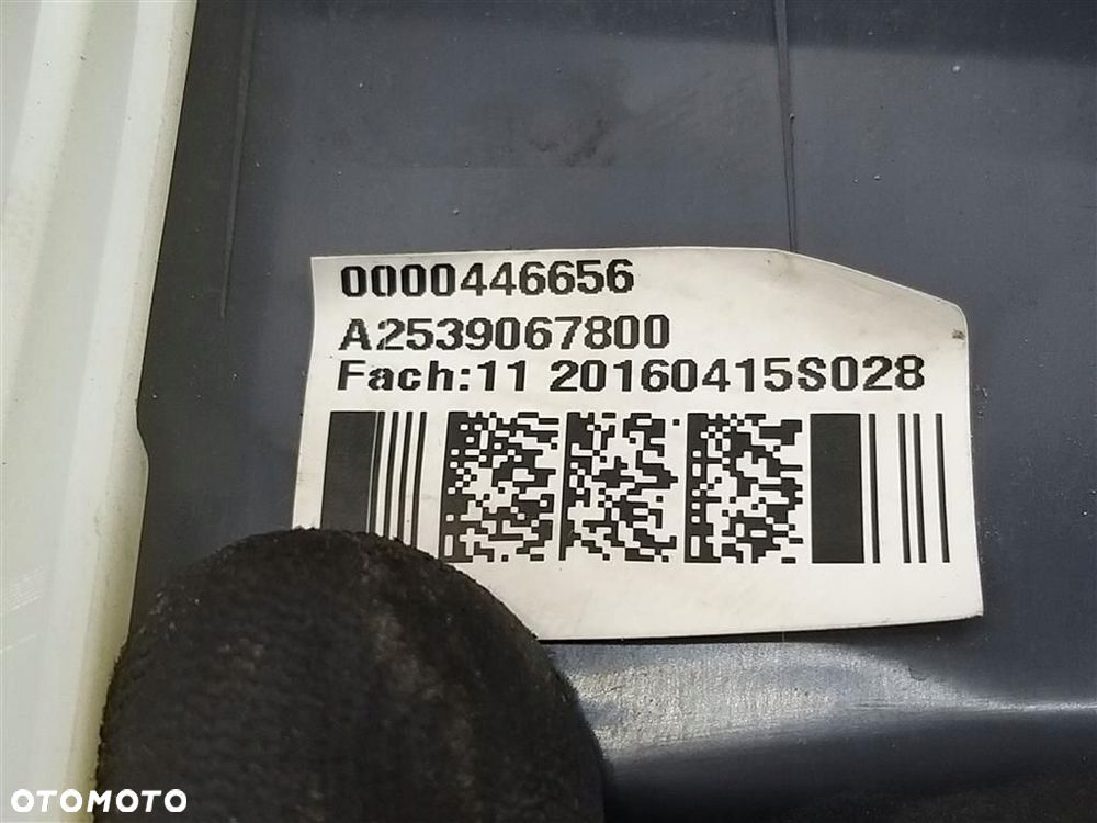 MERCEDES GLC W253 PRZED LIFT LAMPA TYŁ TYLNA W KLAPĘ PRAWA A2539067800 - 5