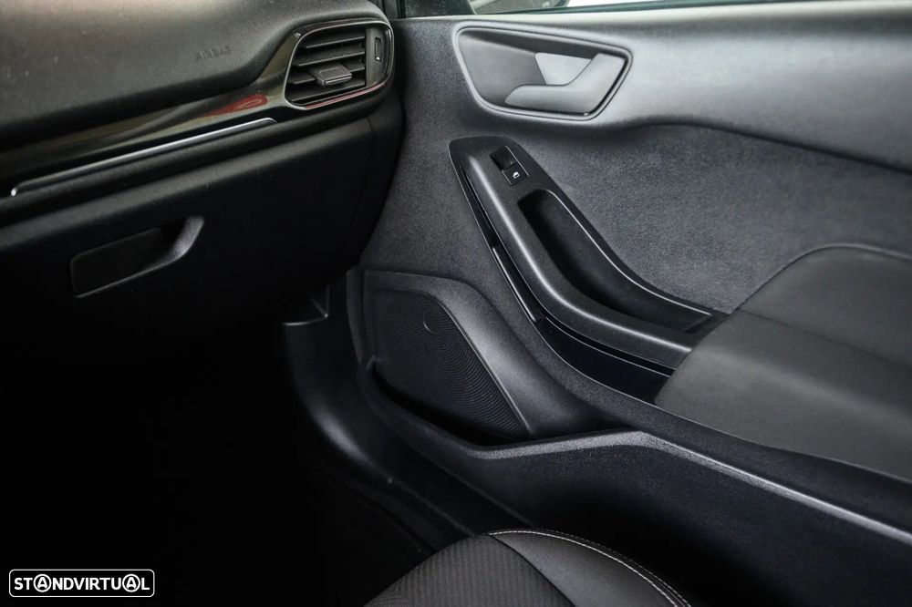 Ford Fiesta 1.0 EcoBoost Trend Connected - 37