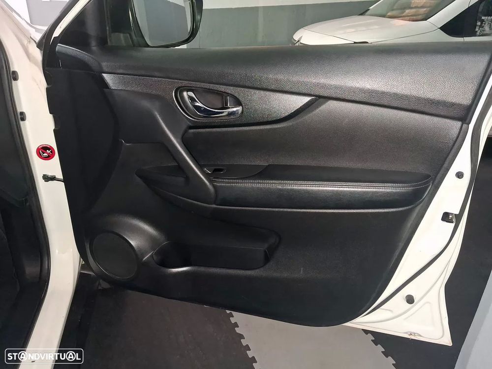 Nissan X-Trail 1.6 dCi 360 - 25