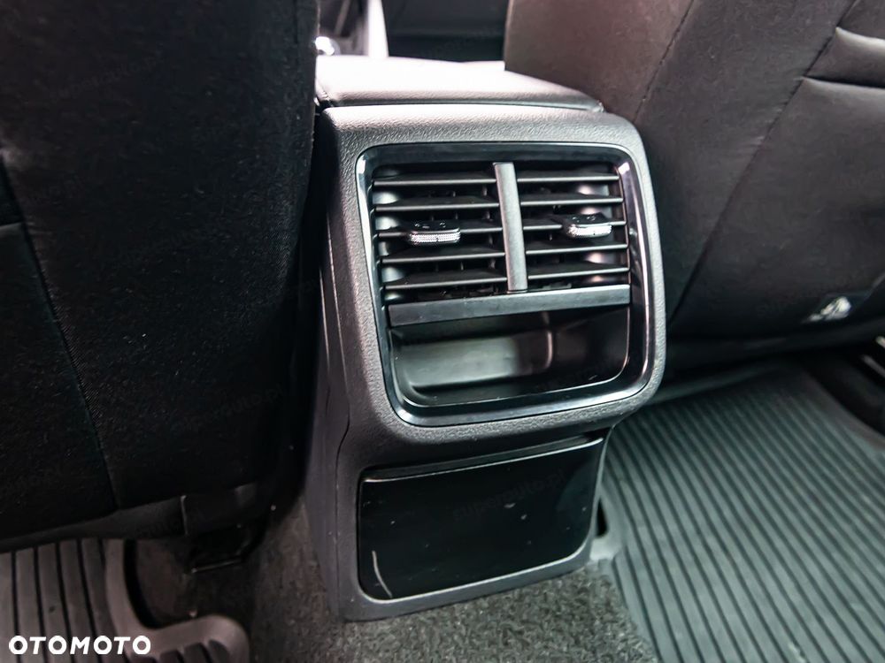 Skoda Octavia 2.0 TDI Ambition DSG - 22