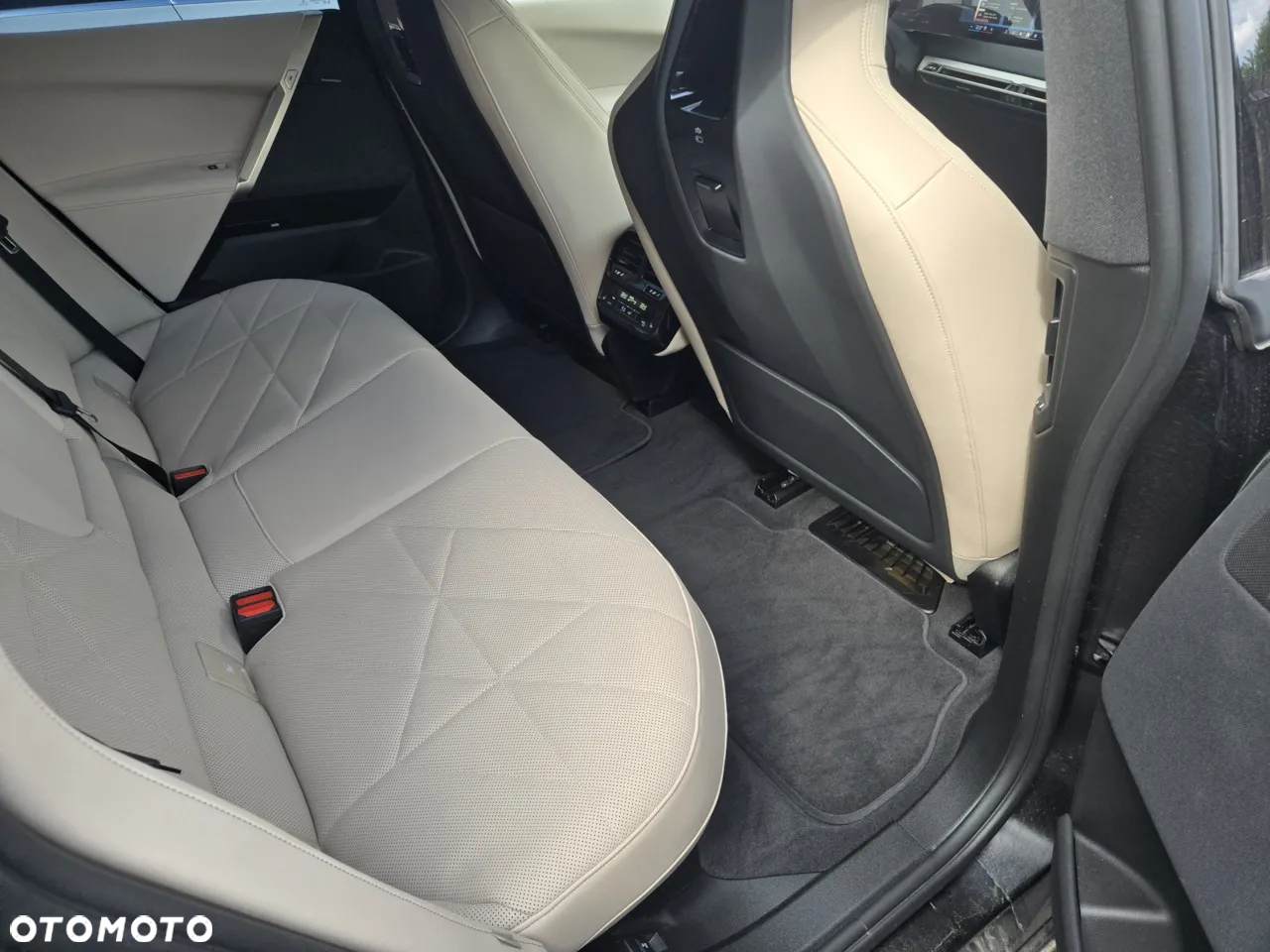 BMW iX xDrive40 76.6kWh - 17