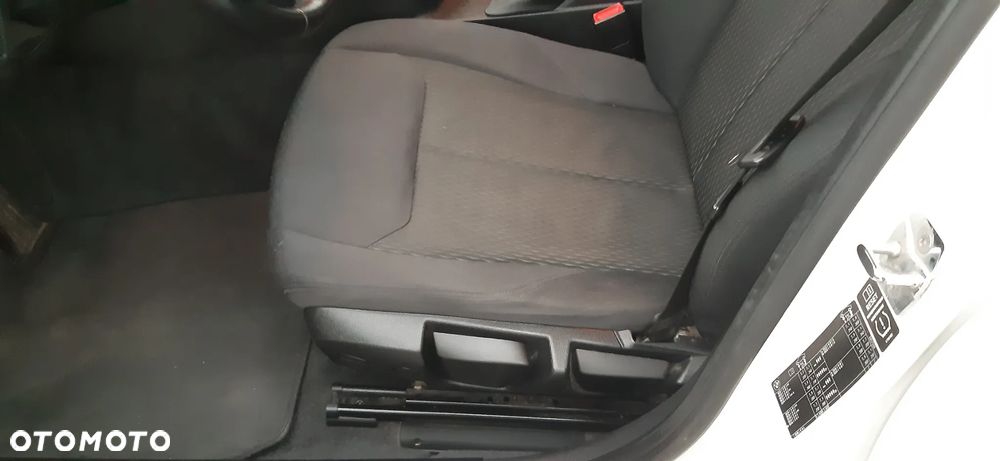 BMW Seria 1 116i Sport Line - 17