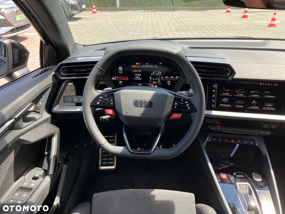 Audi RS3 Limousine - 15