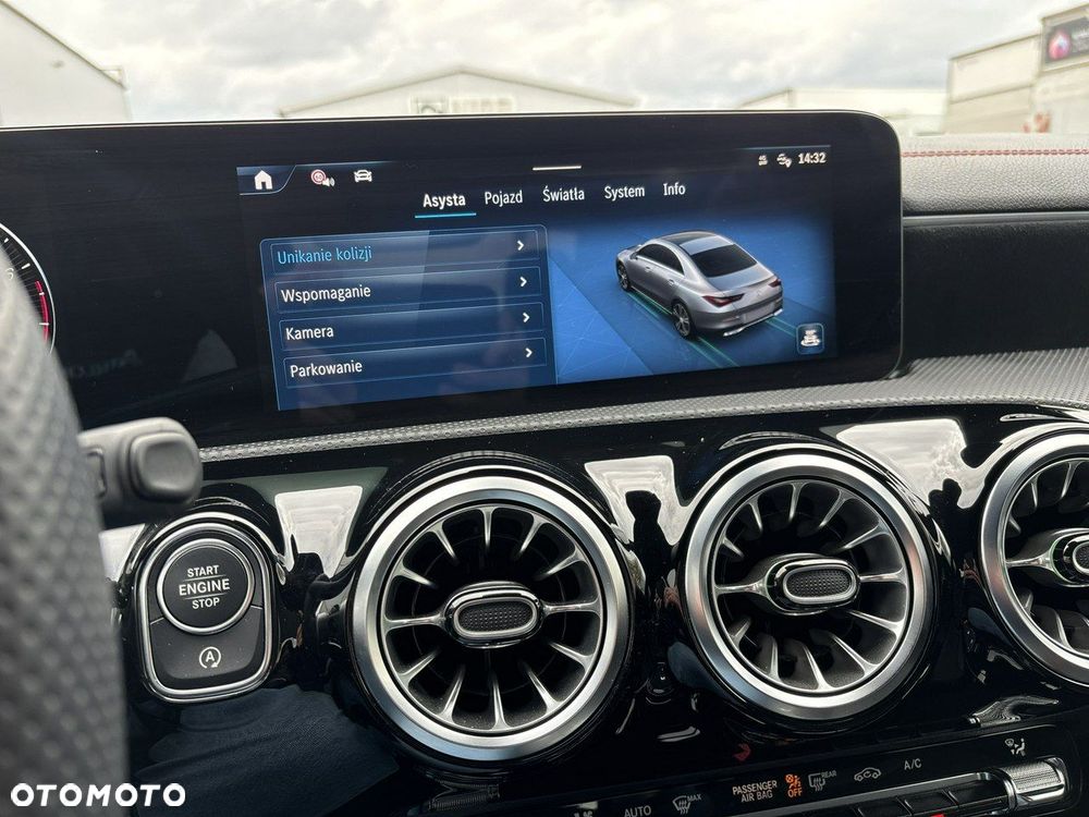 Mercedes-Benz CLA - 23