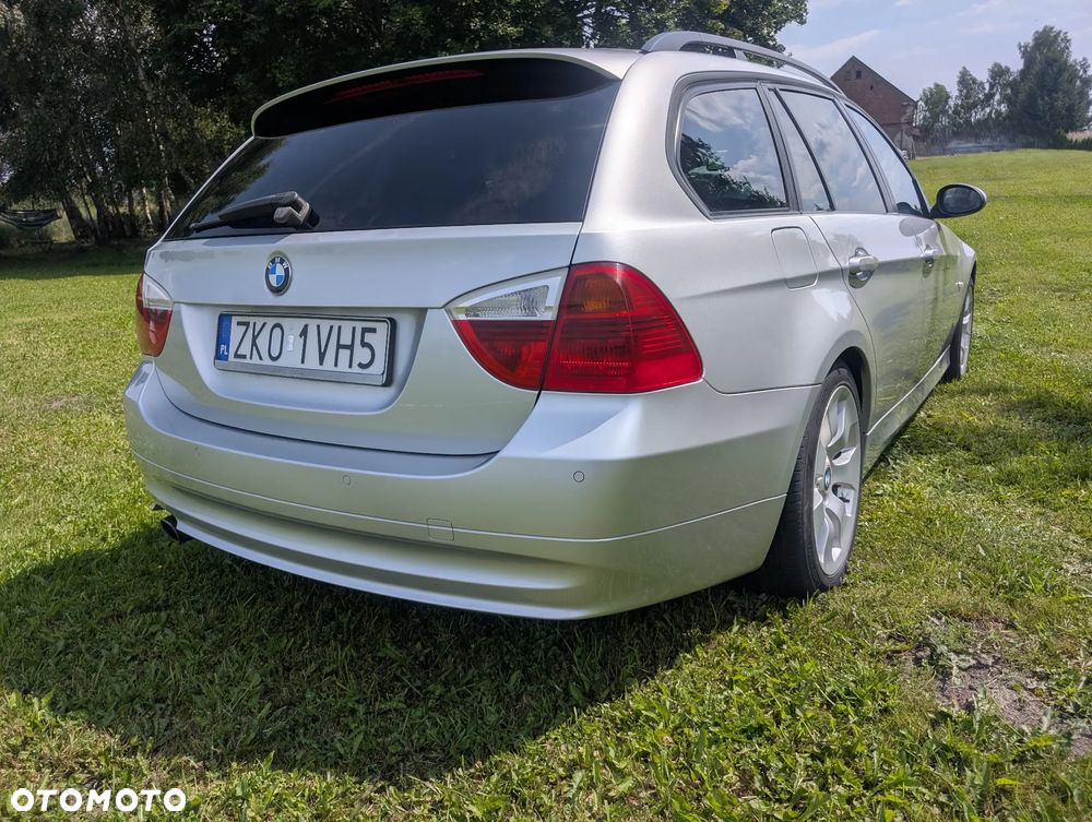 BMW Seria 3 318i - 7