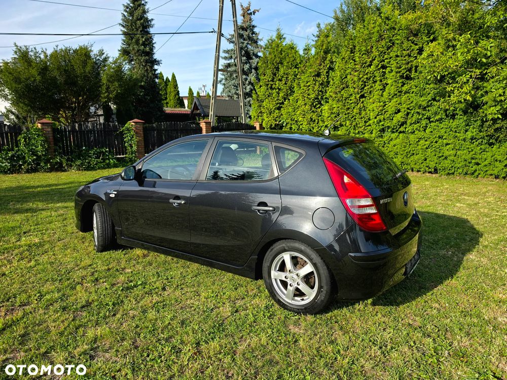 Hyundai i30 1.4 FIFA WM Edition - 16