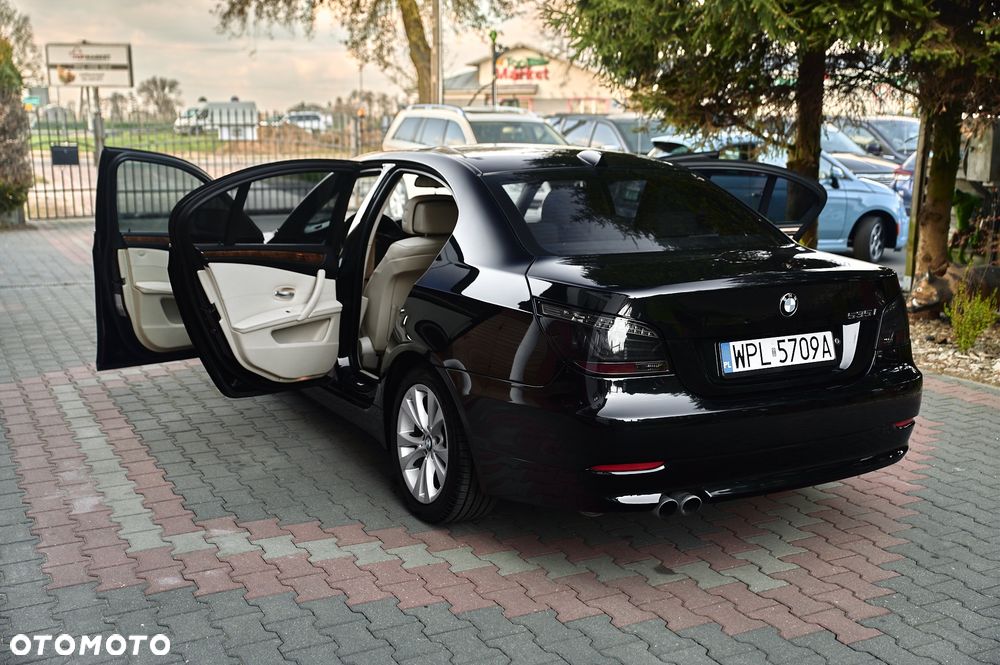 BMW Seria 5 535i xDrive Sport-Aut Modern Line - 19