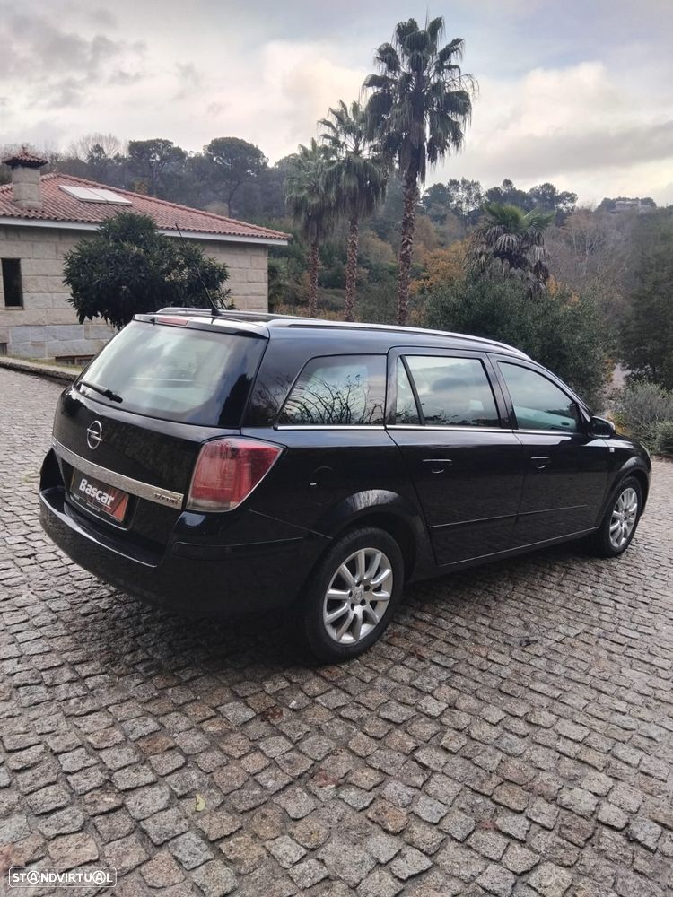 Opel Astra Caravan 1.7 CDTI Enjoy - 4