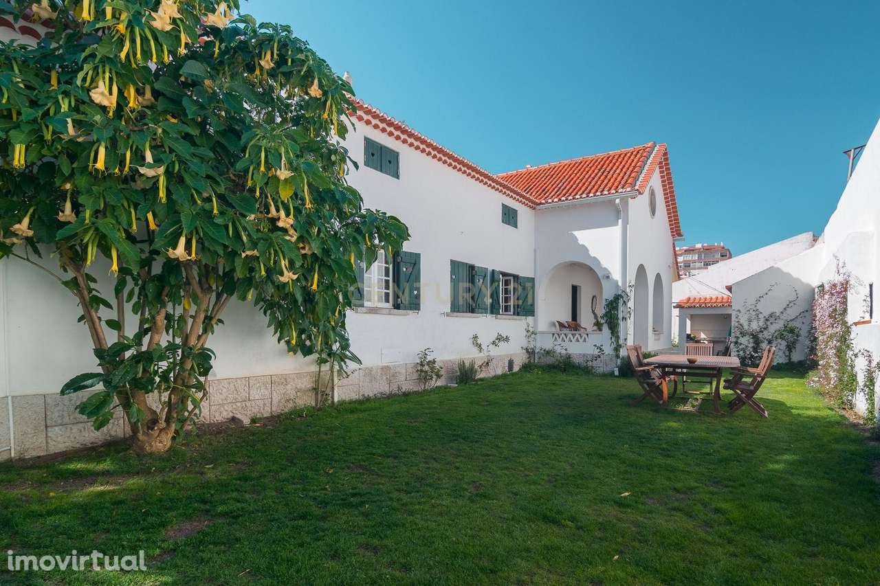 Moradia com charme | Junto ao Mar | 644m2 Terreno | Costa da Caparica - Grande imagem: 4/28