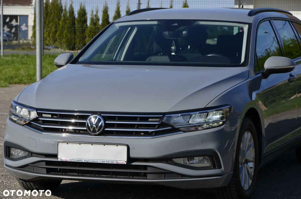 Volkswagen Passat - 8