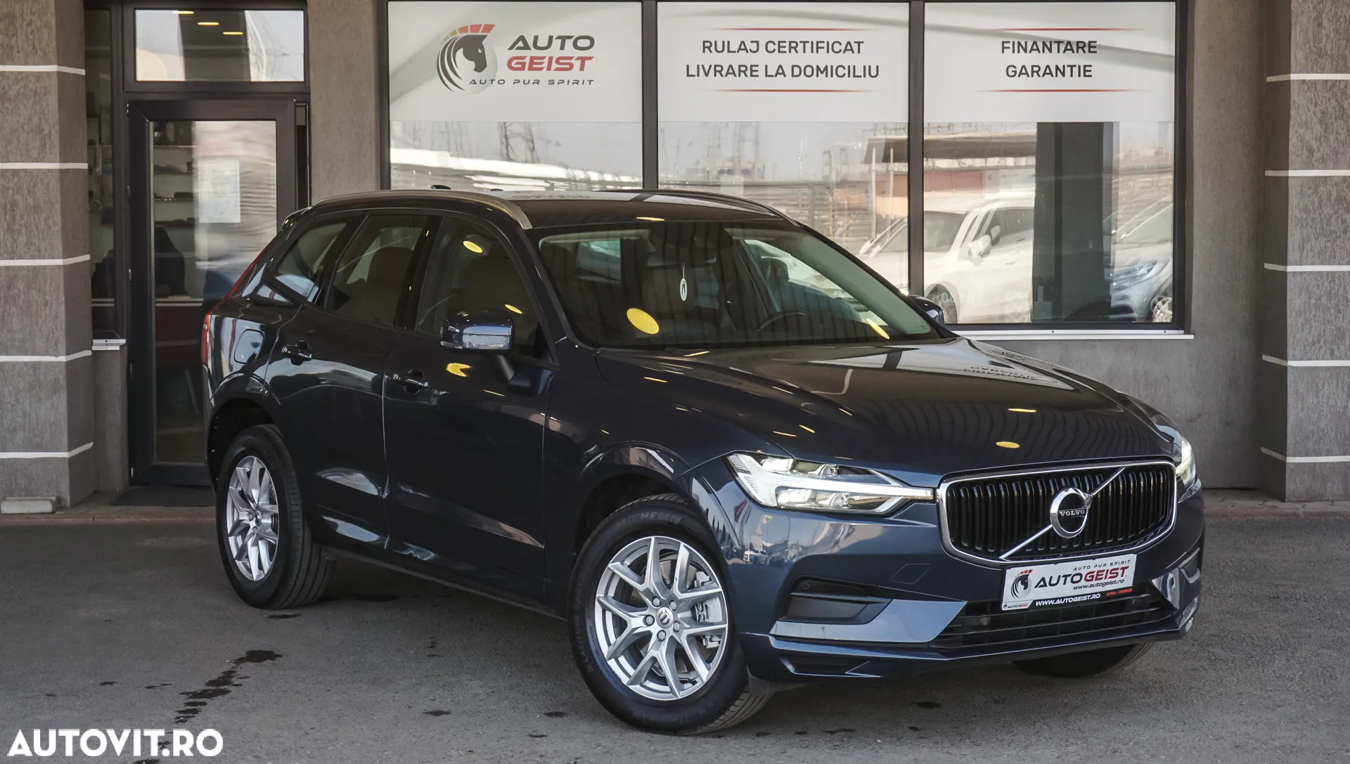 Volvo XC 60 D4 AWD Geartronic Momentum - 3