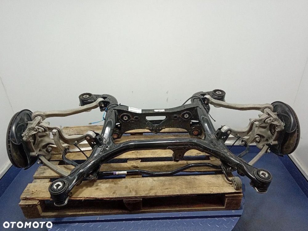 AUDI SQ8 Q8 4M8 4.0 TFSI 507KM BELKA ZAWIESZENIA TYŁ 4M0500025 - 1
