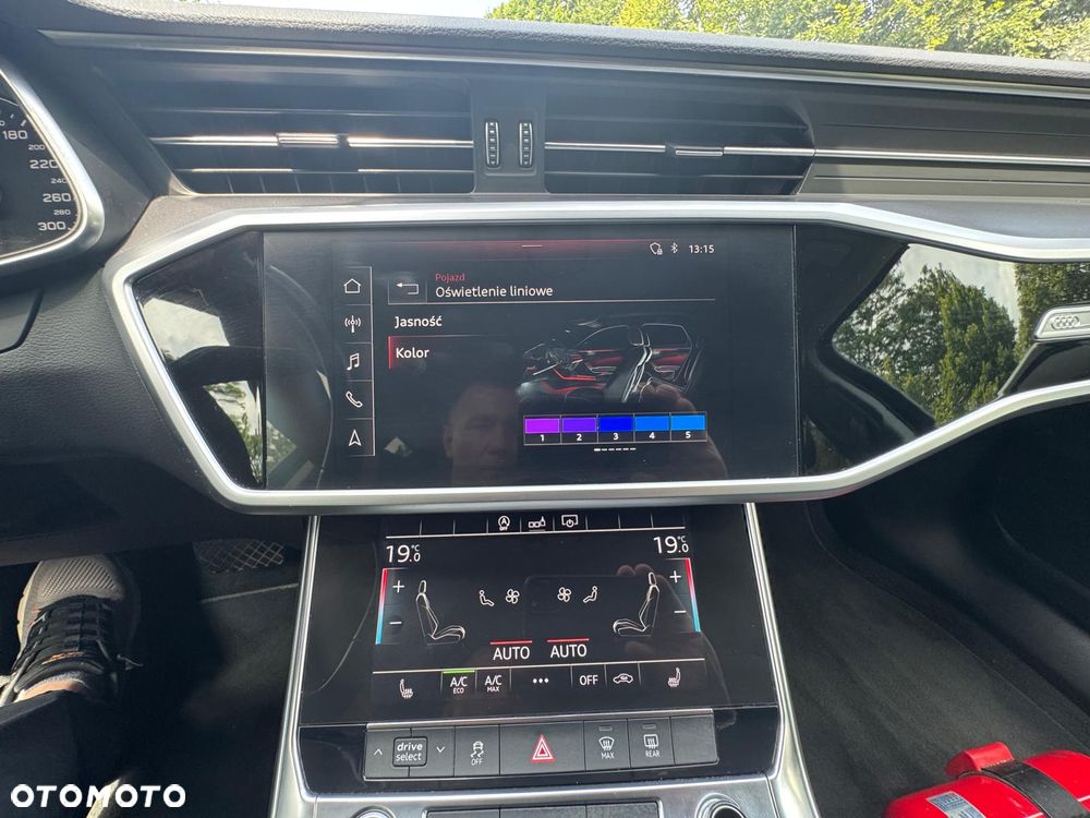 Audi A6 Avant - 15