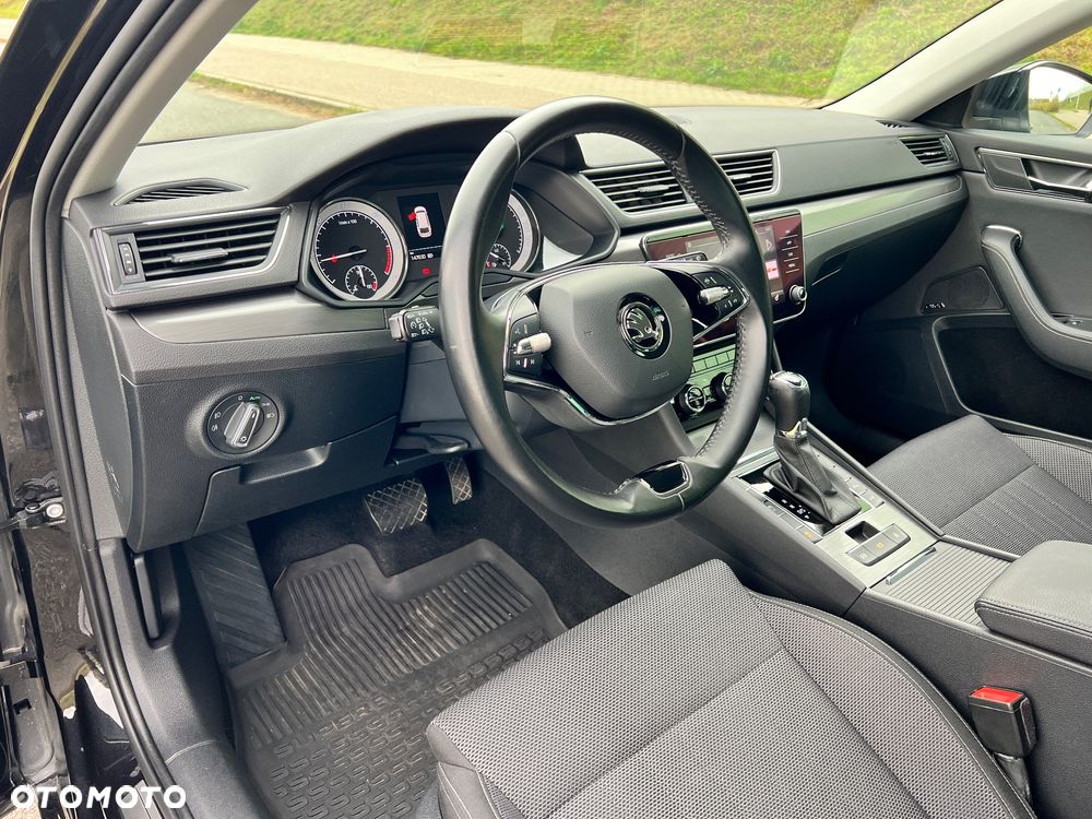 Skoda Superb 2.0 TDI SCR 4x4 Style DSG - 15