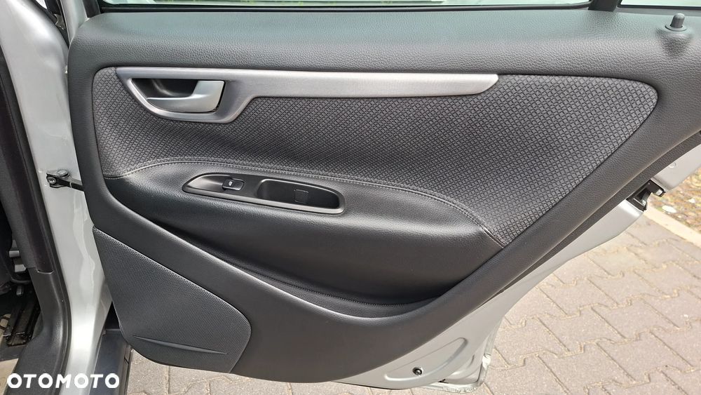 Volvo S60 2.4D5 Momentum - 14