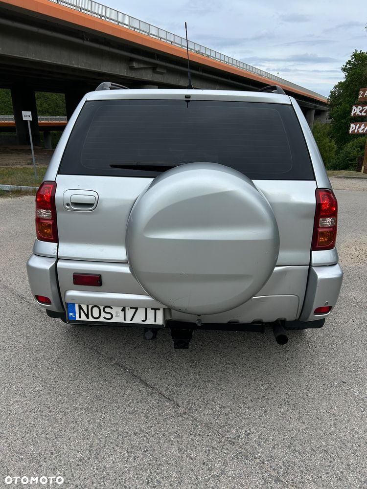 Toyota RAV4 2.0 D-4D 4x4 - 12