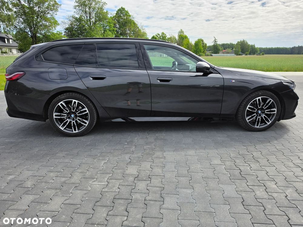BMW Seria 5 520d xDrive - 12