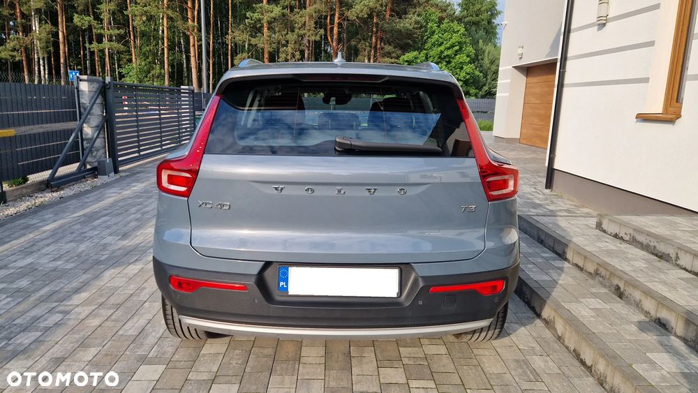 Volvo XC 40 T3 Momentum - 8