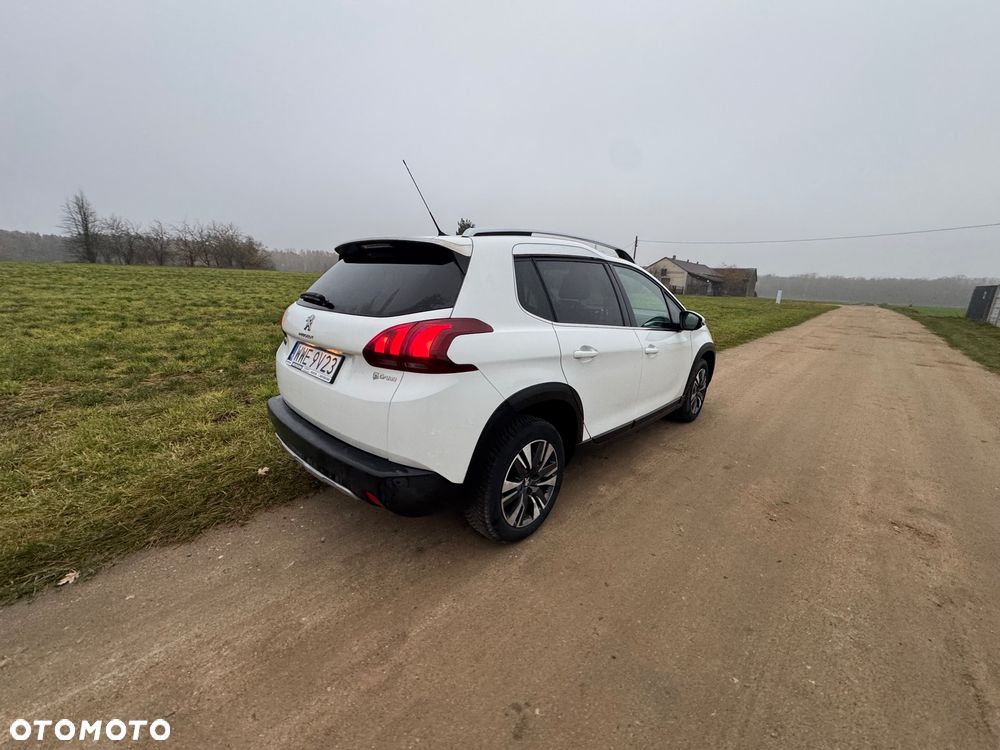 Peugeot 2008 BlueHDi FAP 120 STOP & START EAT6 Allure - 3