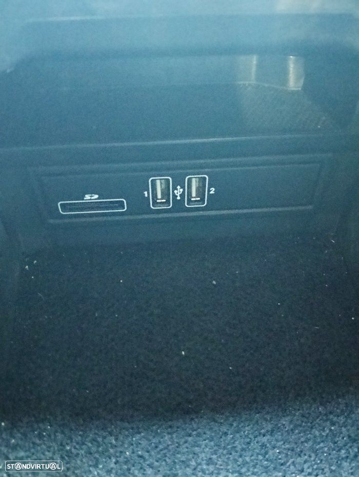 Mercedes-Benz C 200 d Avantgarde - 42