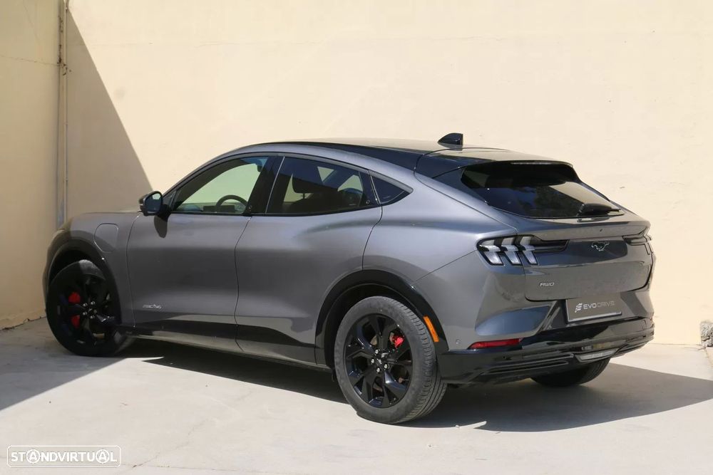 Ford Mustang Mach-E Premium AWD - 6