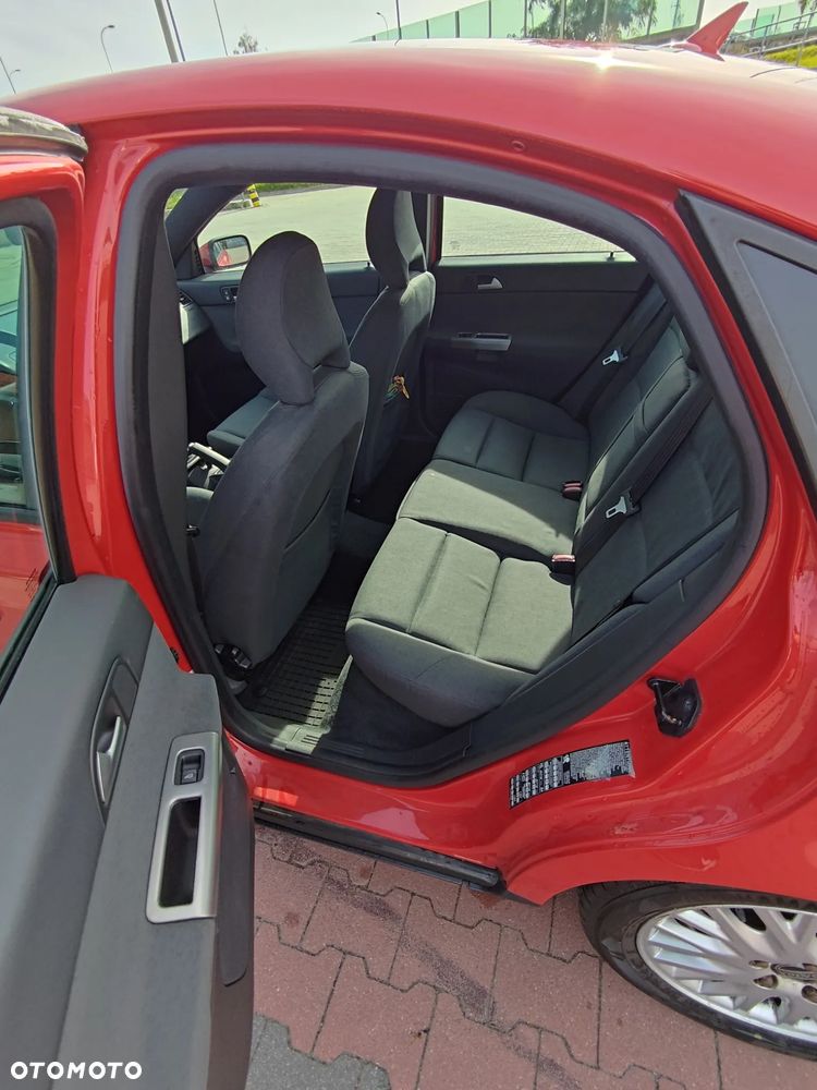 Volvo S40 2.4i - 11