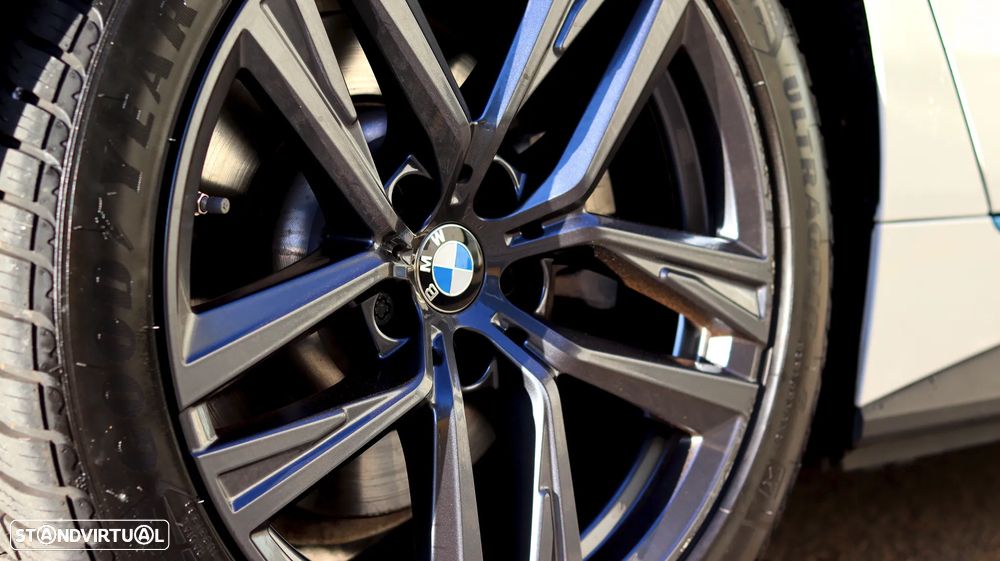 BMW i4 eDrive40 - 10