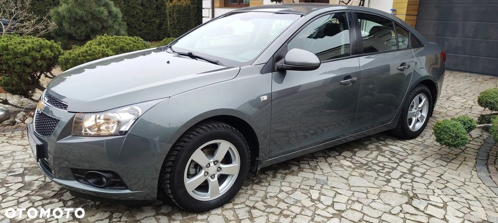 Chevrolet Cruze 1.8 LT - 3