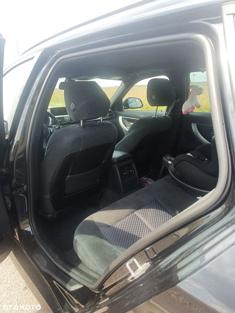 BMW Seria 3 328i - 12