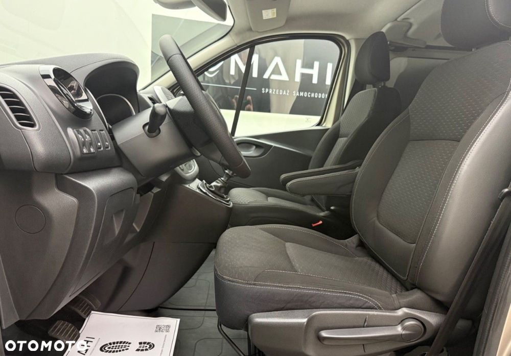Opel Vivaro - 25
