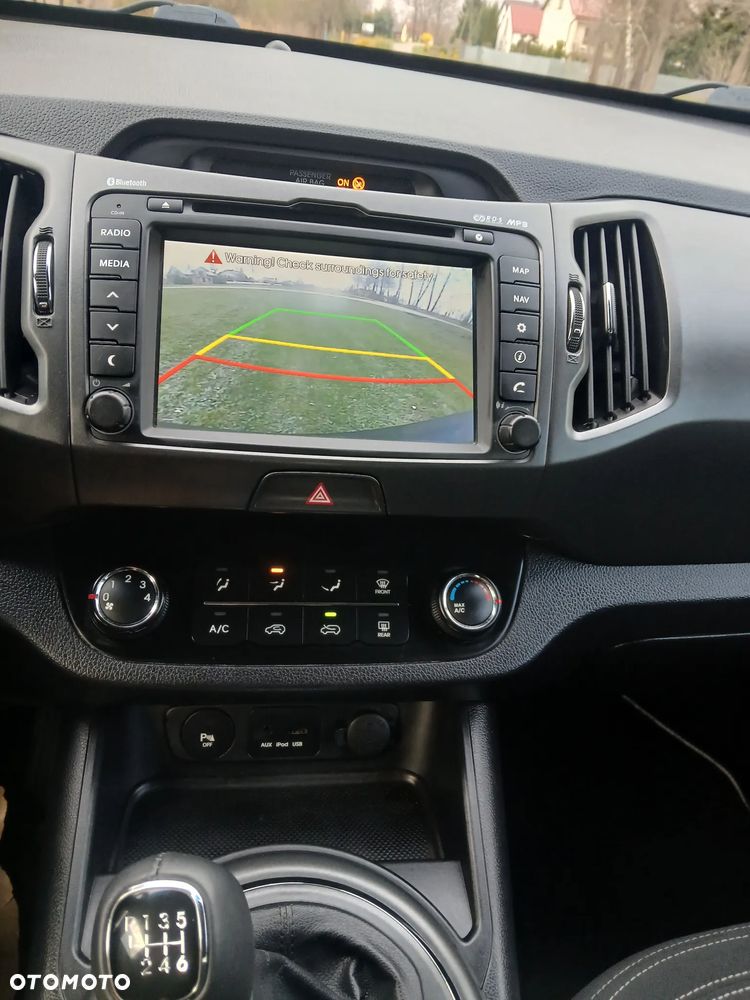 Kia Sportage 1.7 CRDI 2WD ISG Dream-Team Edition - 9