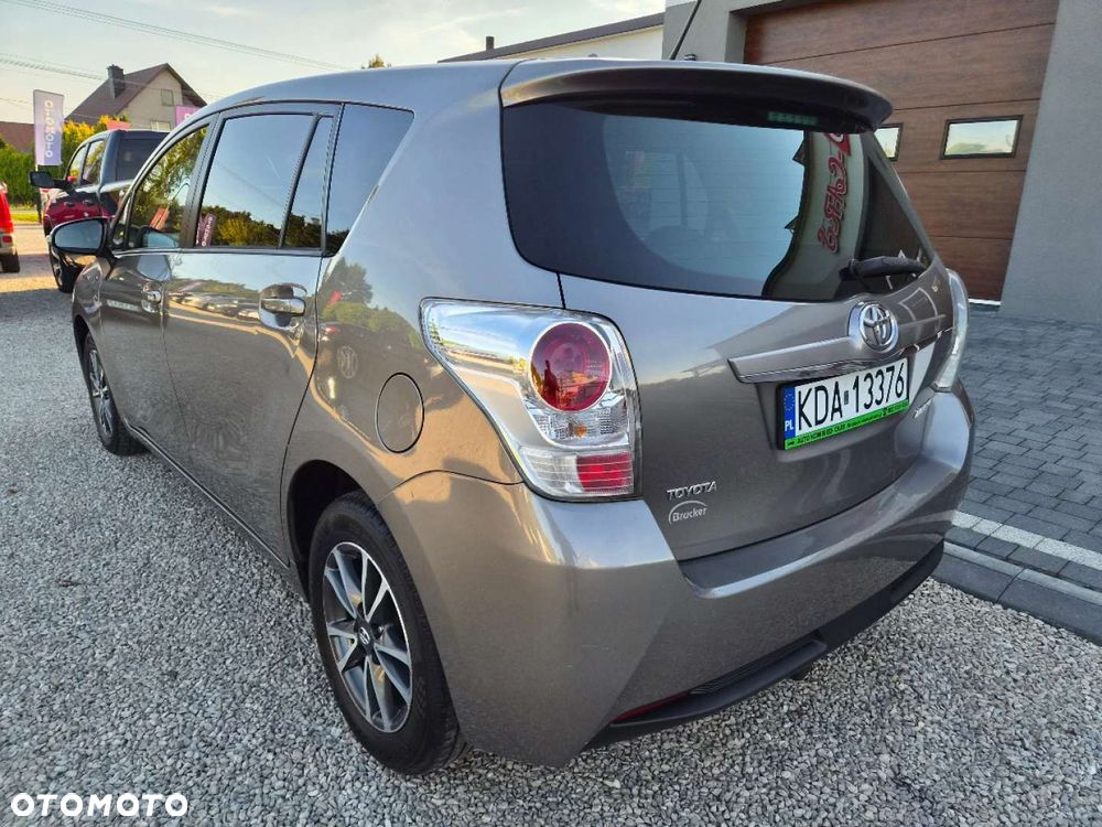 Toyota Verso - 6