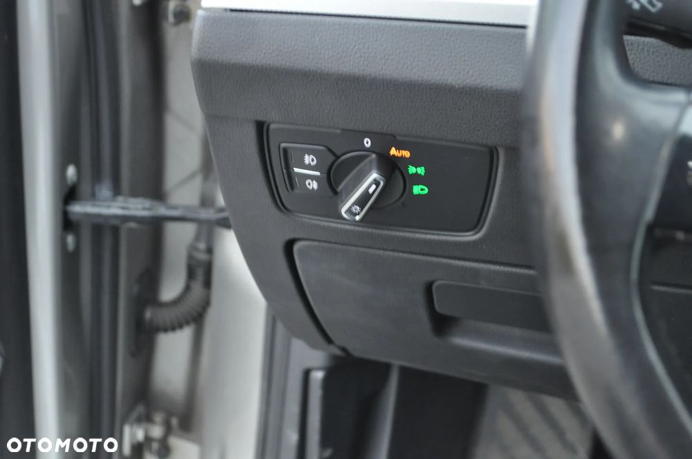 Volkswagen Passat 1.6 TDI (BlueMotion Technology) DSG Comfortline - 32