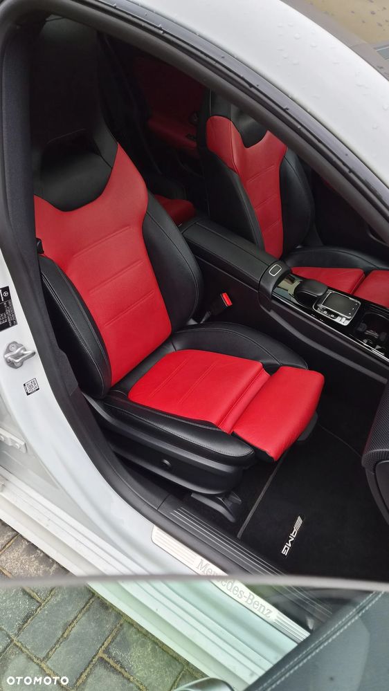 Mercedes-Benz CLA 200 7G-DCT - 2