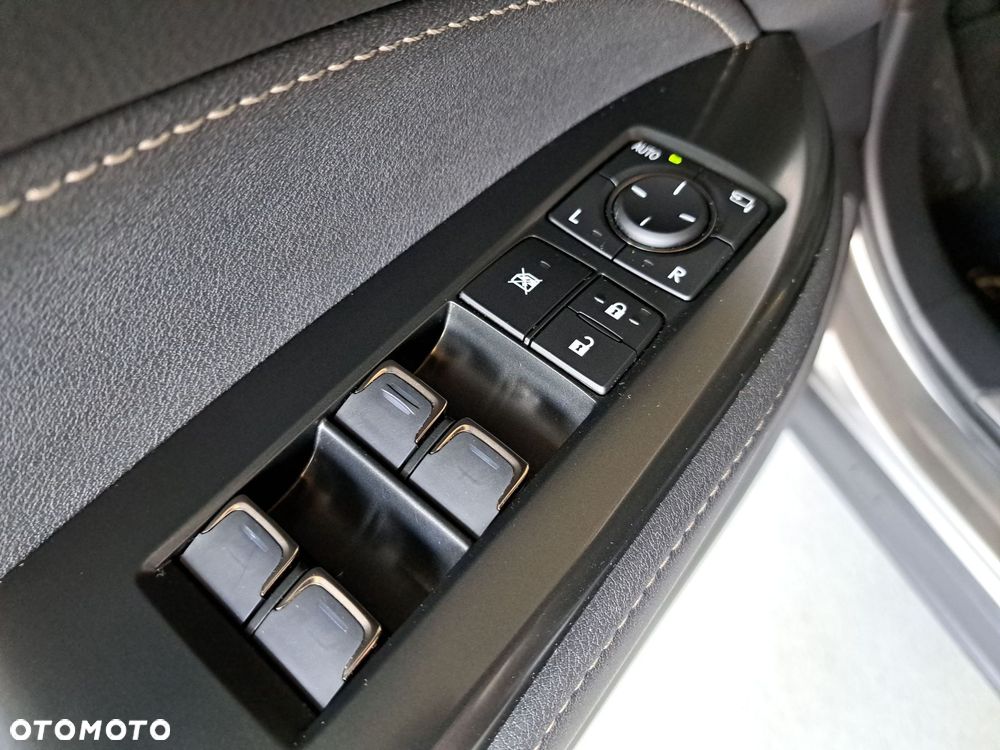 Lexus NX - 28