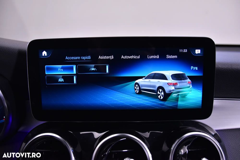 Mercedes-Benz GLC 300 d 4Matic 9G-TRONIC AMG Line - 20