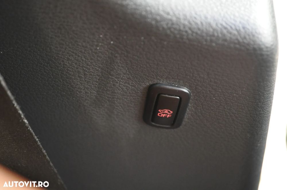 Volkswagen Passat Variant 2.0 TDI Blue TDI DSG Highline - 35