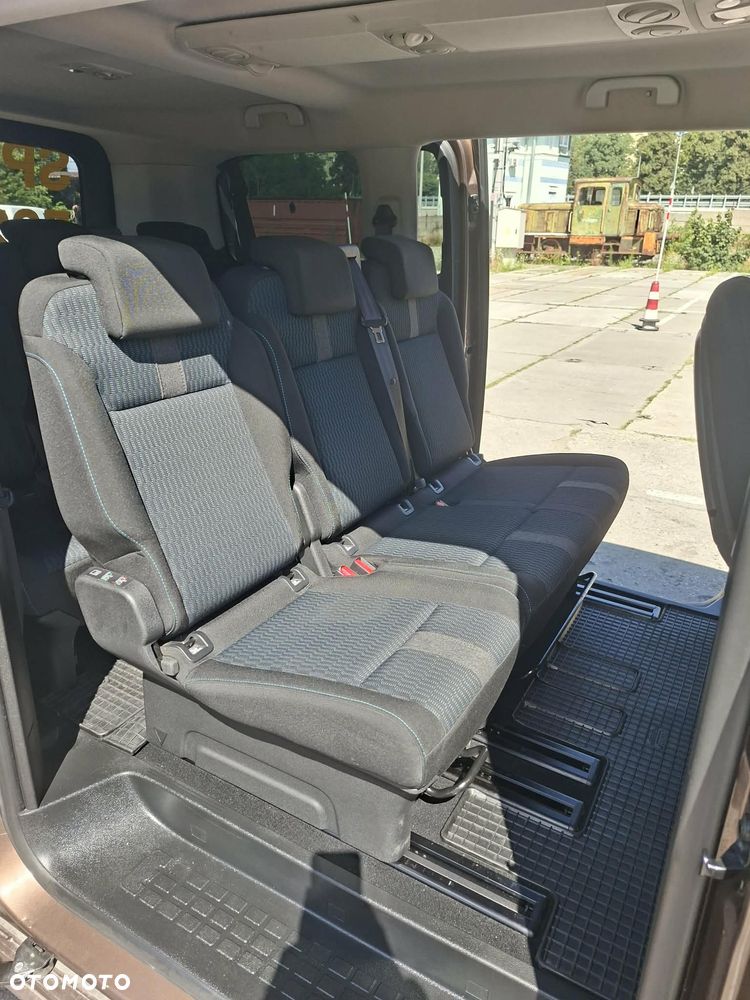 Peugeot Traveller - 9