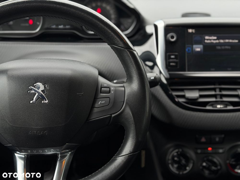 Peugeot 2008 - 13